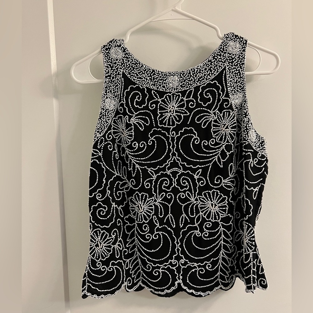 Chic Black and White Floral Tank Top